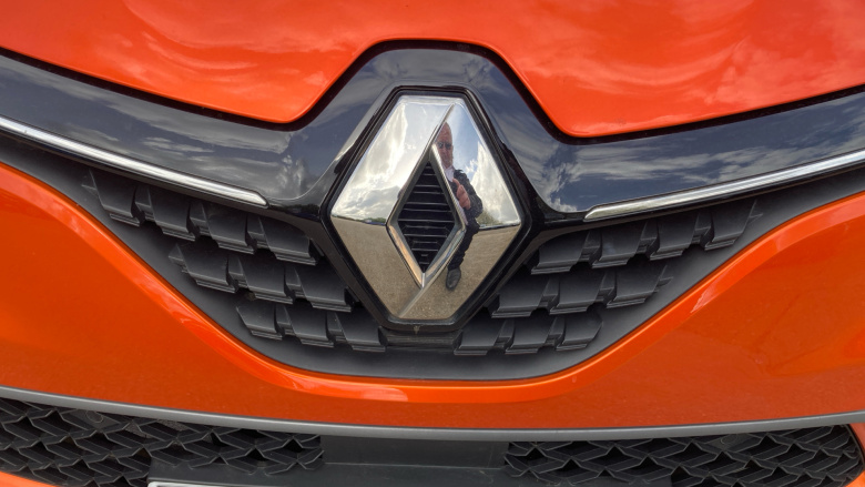 Renault Clio 1.6 E-TECH Hybrid 140 RS Line 5dr Auto Hybrid Hatchback